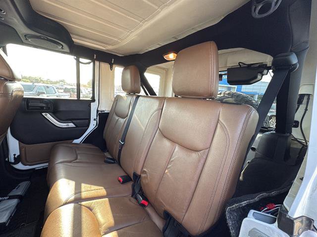 Used 2014 Jeep Wrangler Unlimited Sahara w/ Max Tow Package image 11