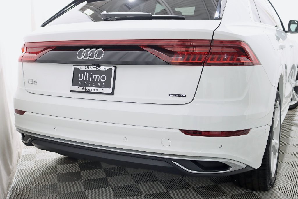 Used 2023 Audi Q8 Prestige AWD/4WD image 12