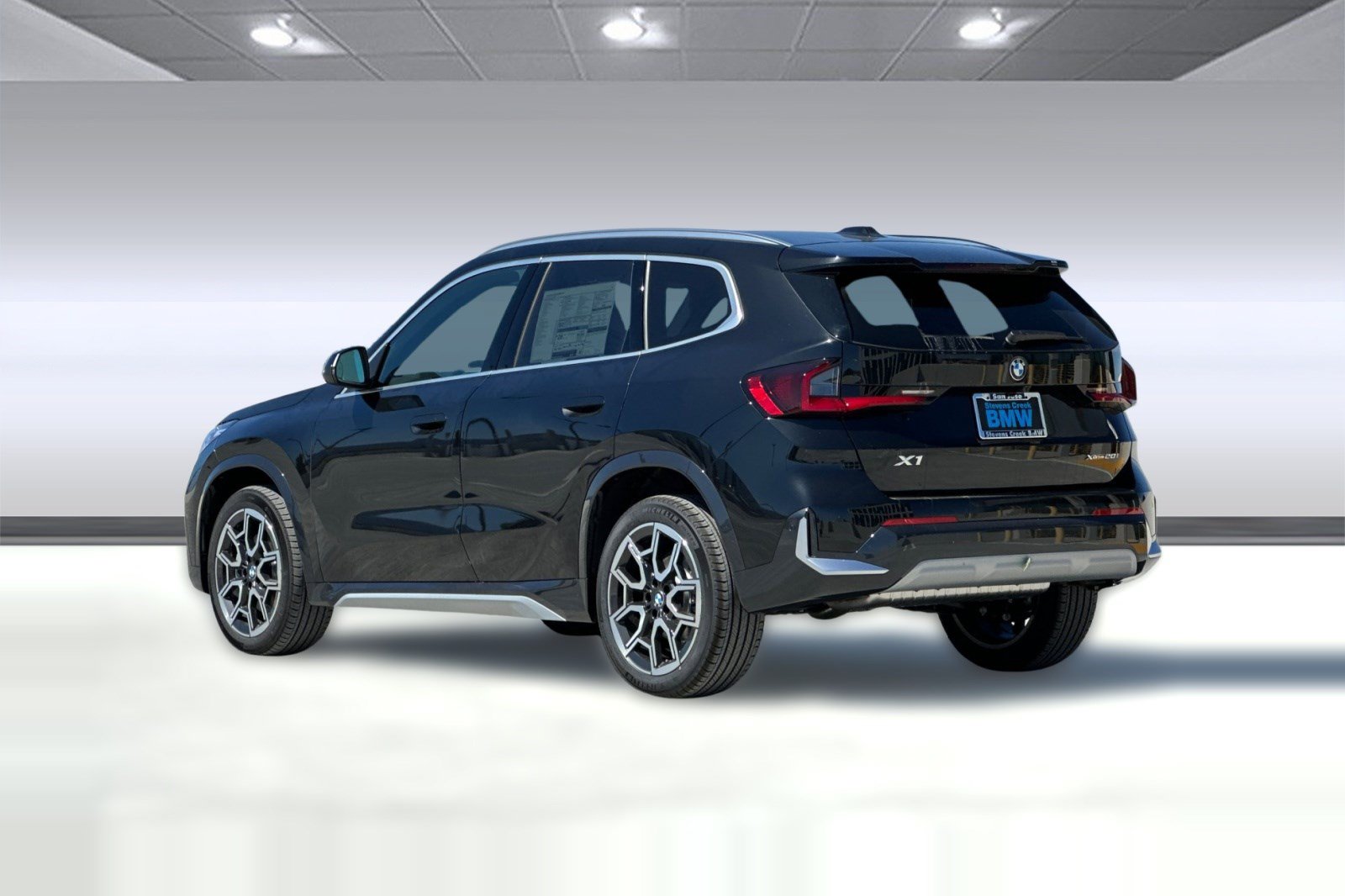 New 2027 BMW X1 xDrive28i AWD/4WD image 3