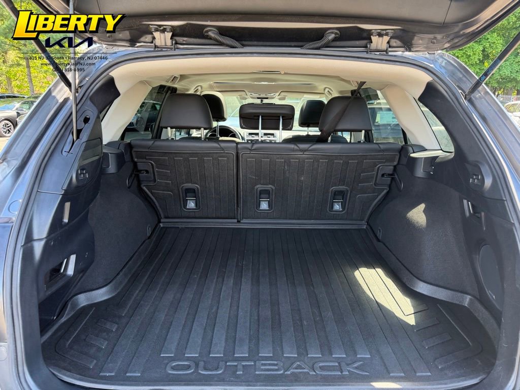 Used 2019 Subaru Outback 3.6R Limited AWD/4WD image 11
