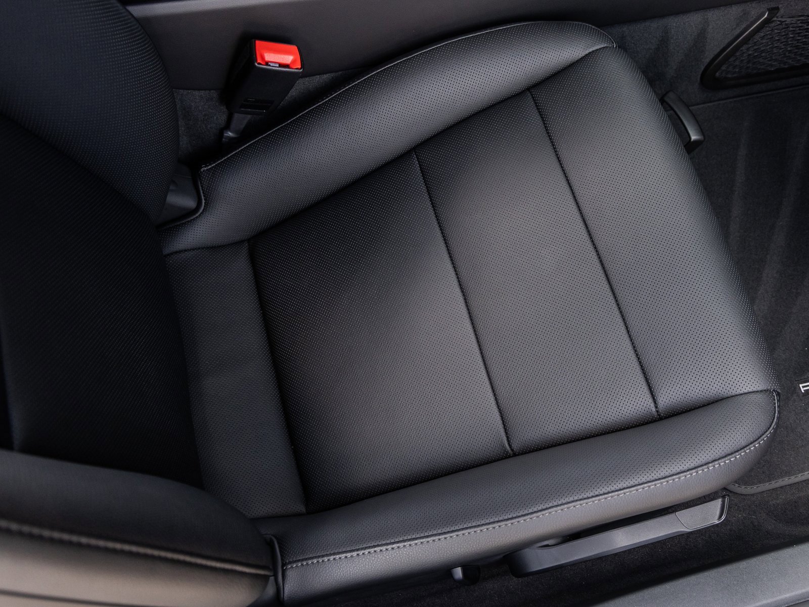 New 2025 Porsche 718 Cayman image 39