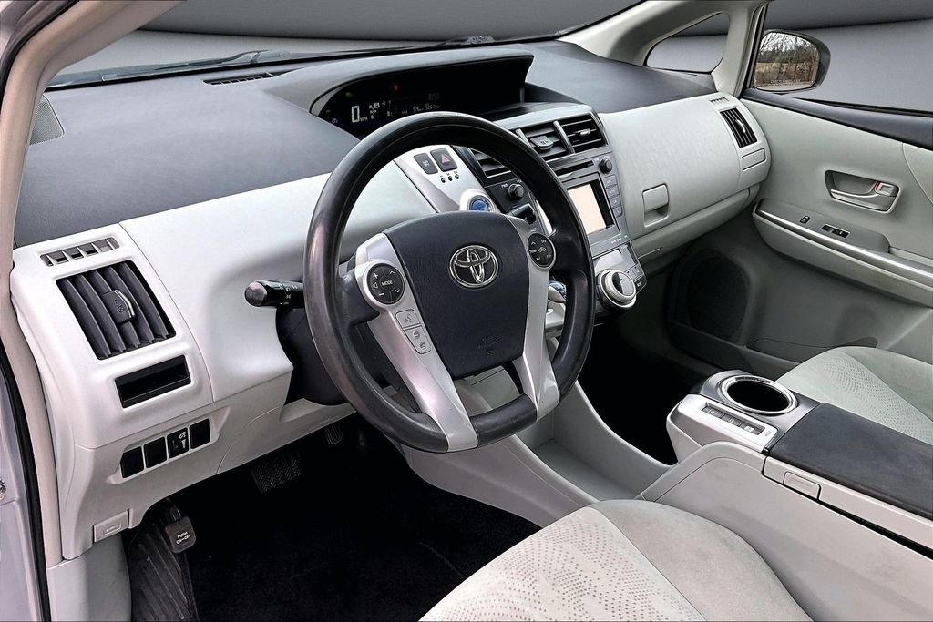 Used 2012 Toyota Prius V Three image 15