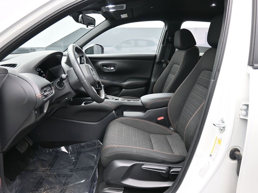 Certified 2024 Honda HR-V Sport image 32