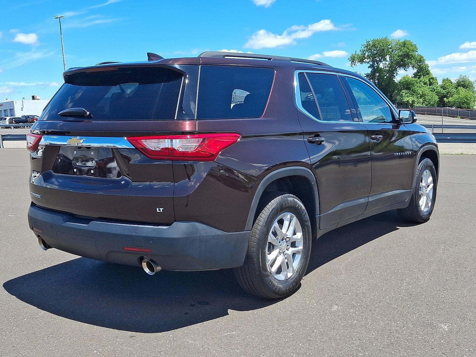 Used 2020 Chevrolet Traverse LT FWD image 6