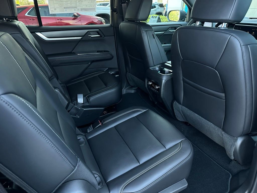 New 2026 GMC Acadia Elevation image 28