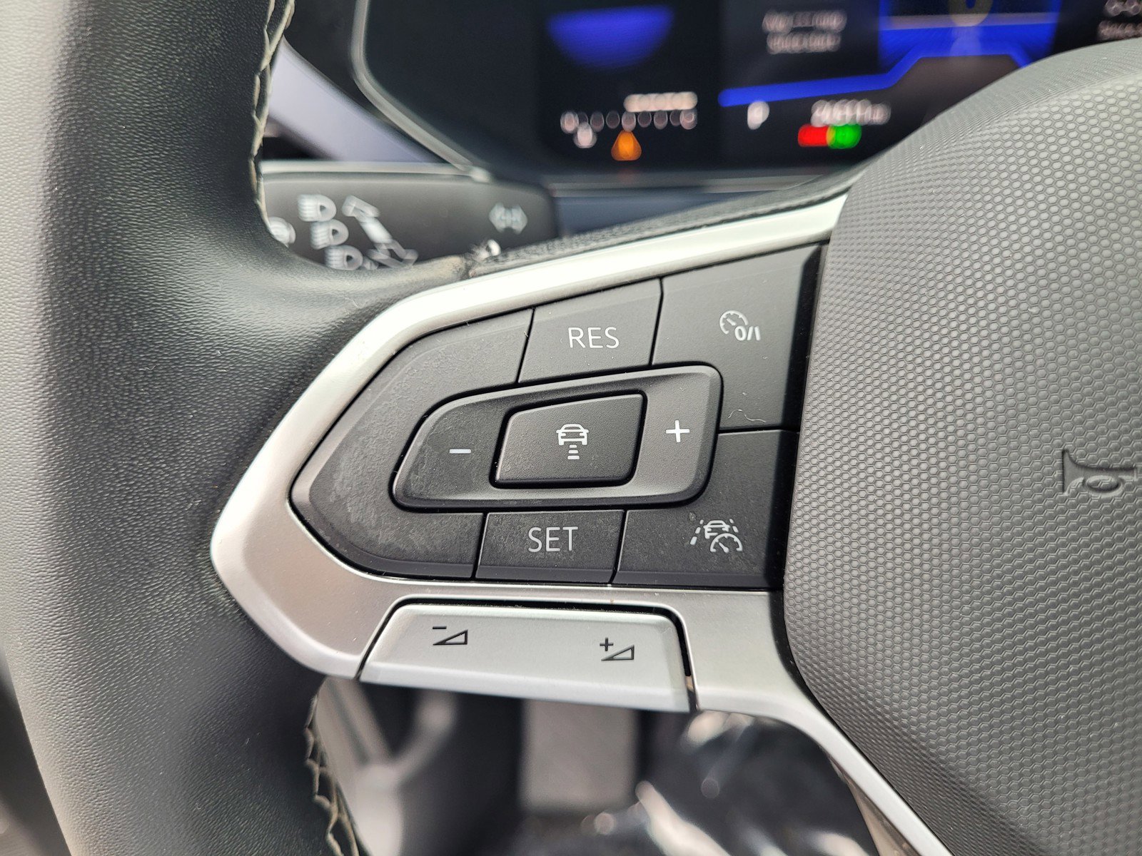 Used 2023 Volkswagen Taos SE image 21