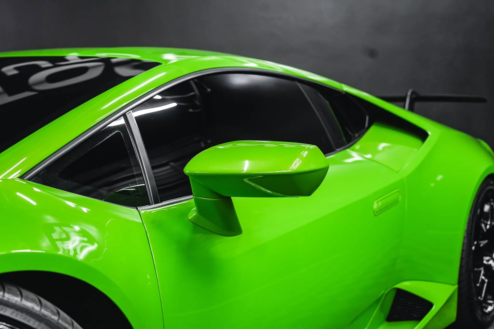 Used 2015 Lamborghini Huracan LP 610-4 image 4