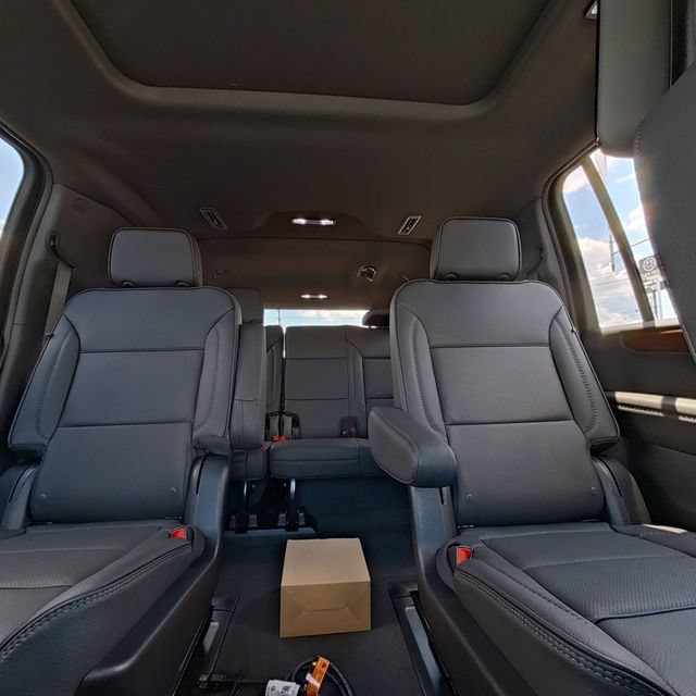New 2026 GMC Yukon XL Denali w/ Denali Reserve Package AWD/4WD image 35