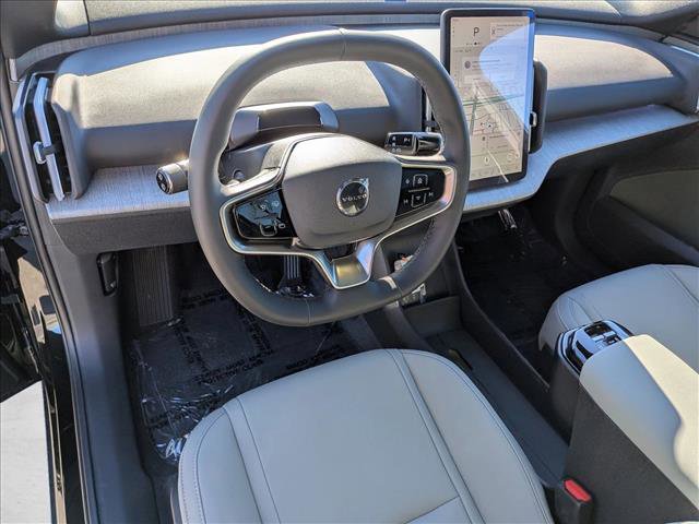 New 2026 Volvo EX30 Plus w/ Climate Package image 3