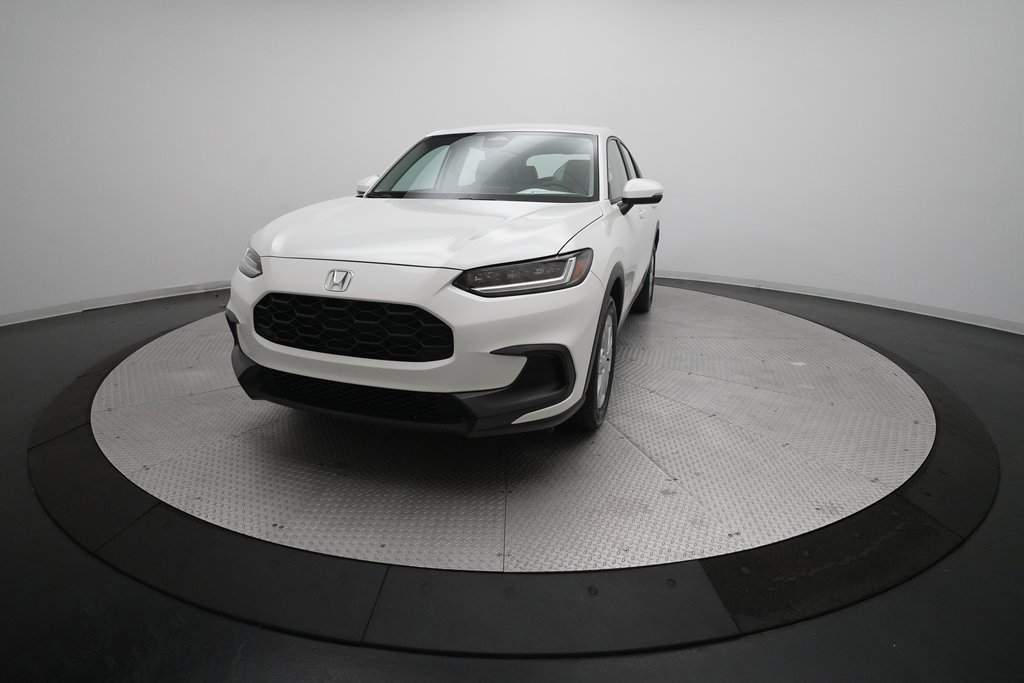 Certified 2023 Honda HR-V LX image 32