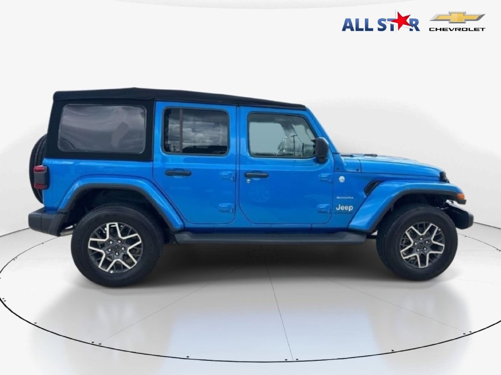 Used 2024 Jeep Wrangler Unlimited Sahara AWD/4WD image 2