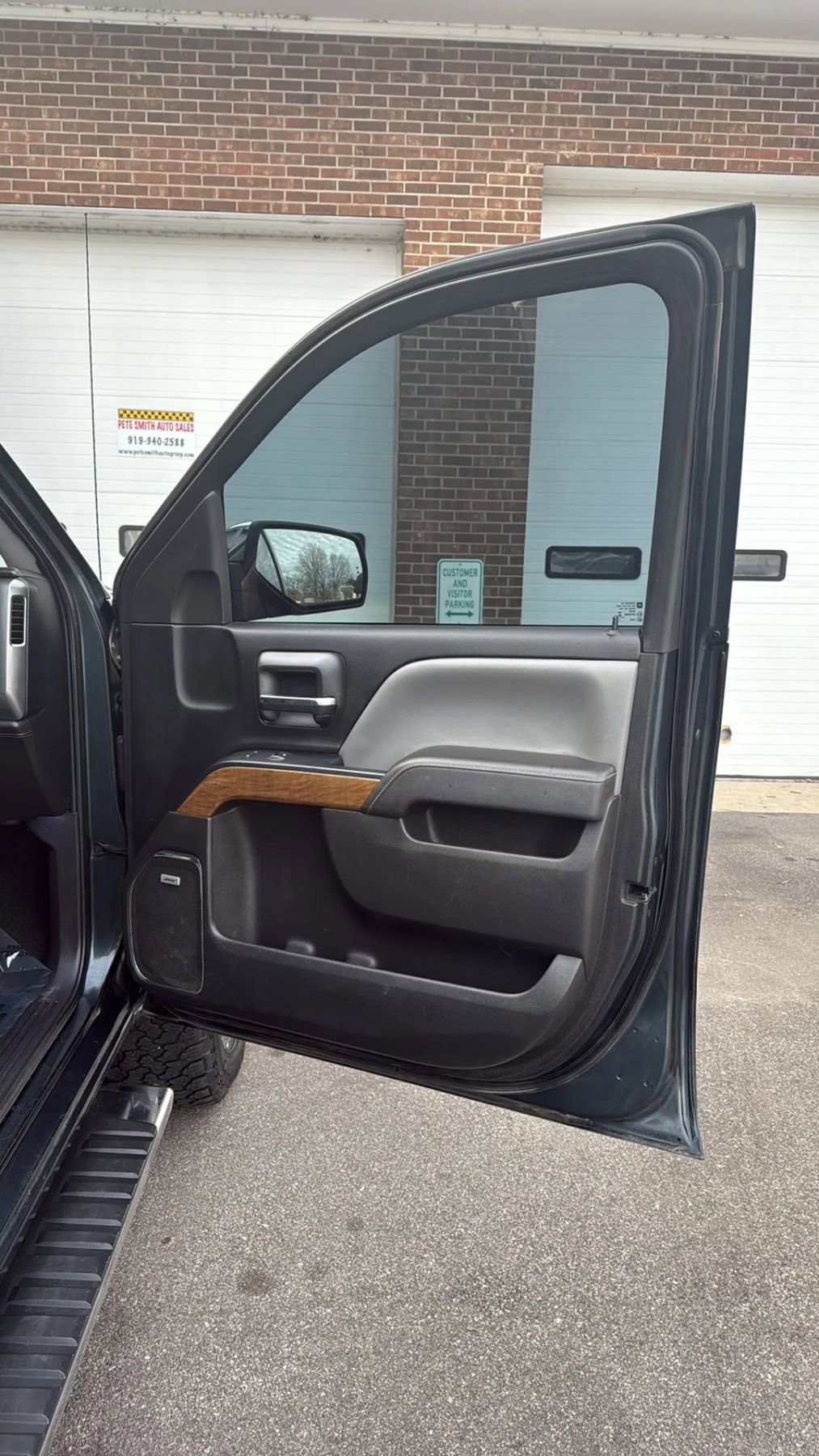 Used 2017 Chevrolet Silverado 1500 LTZ w/ LTZ Plus Package image 9