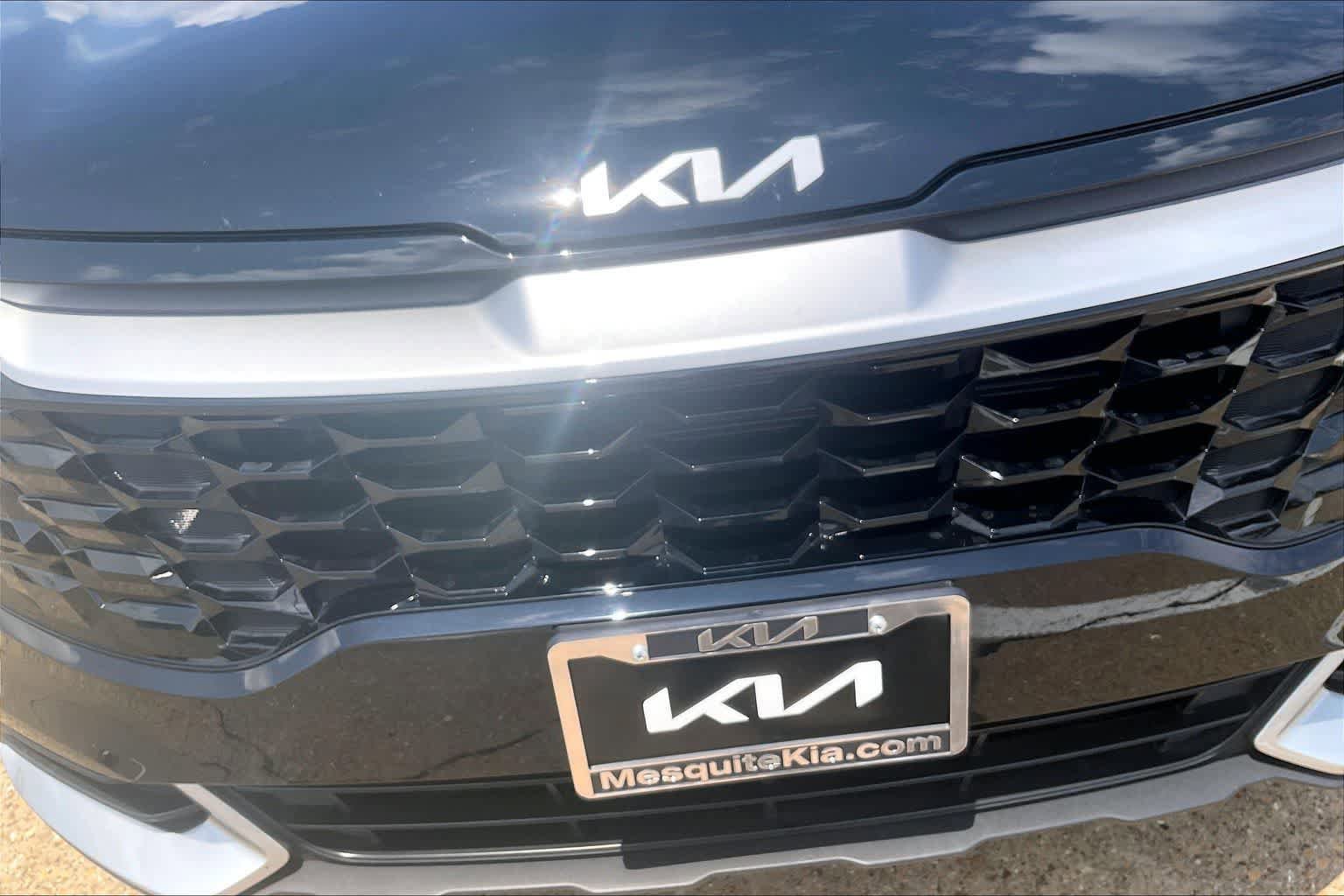 Used 2023 Kia Sportage EX FWD image 30