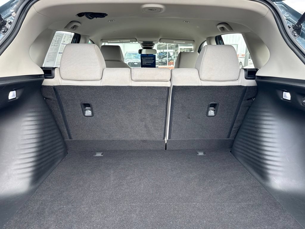 Used 2023 Honda HR-V LX image 11