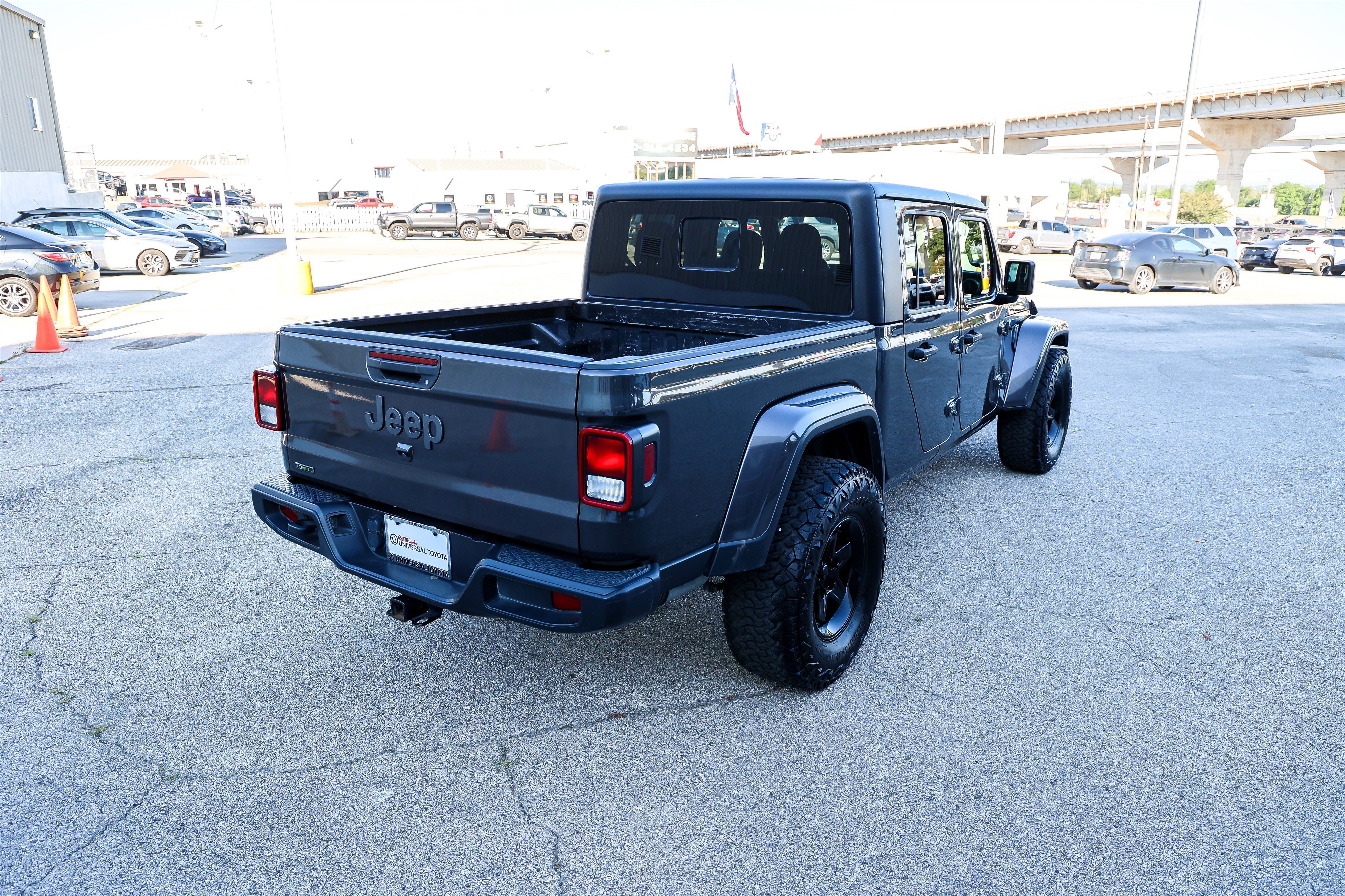 Used 2021 Jeep Gladiator Sport w/ Quick Order Package 26Q 80th AWD/4WD image 8