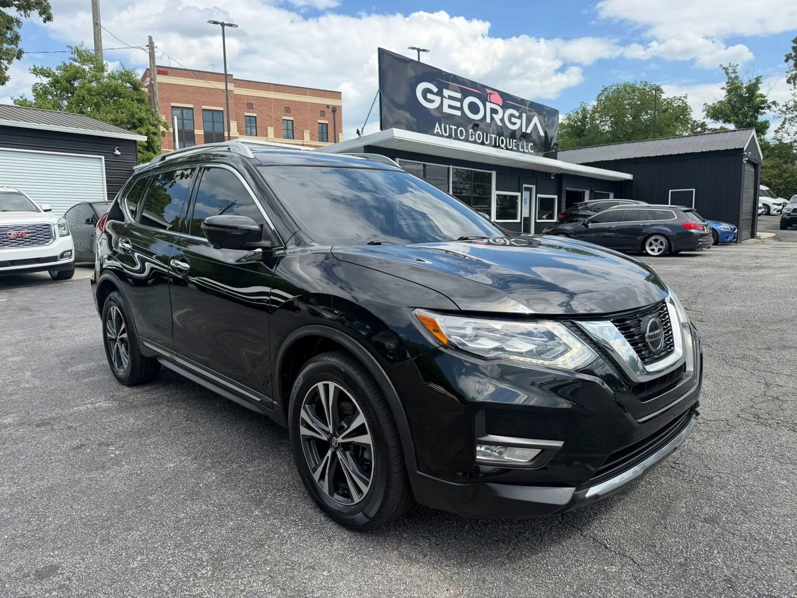 Used 2018 Nissan Rogue SL w/ Premium Package AWD/4WD image 4