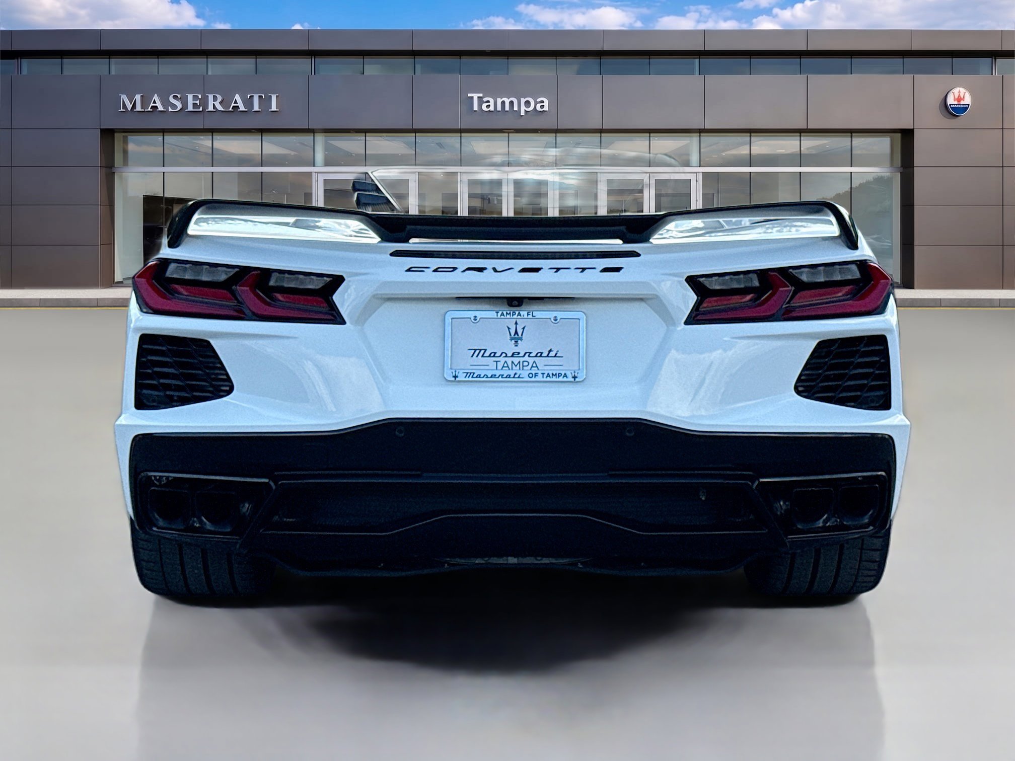 Used 2024 Chevrolet Corvette Stingray Preferred Cpe w/ Z51 Performance Package RWD image 4