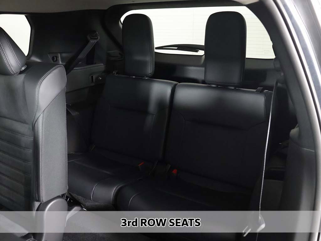 New 2025 Mitsubishi Outlander SE image 9