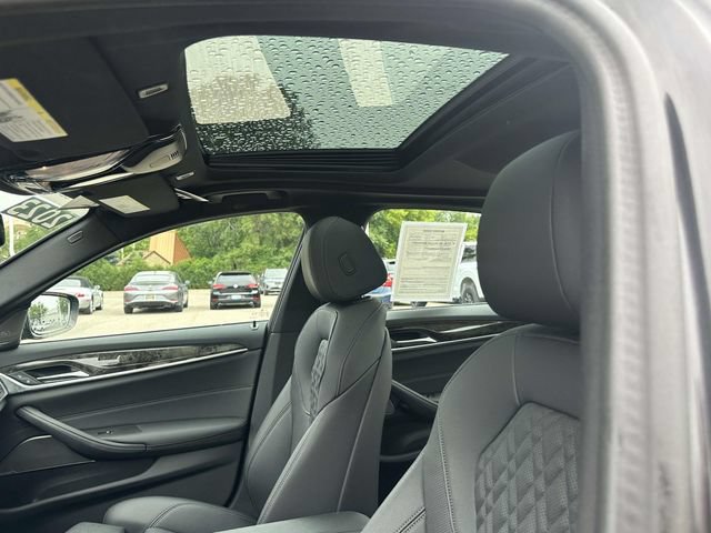 Certified 2023 BMW 540i xDrive w/ M Sport Package AWD/4WD image 29