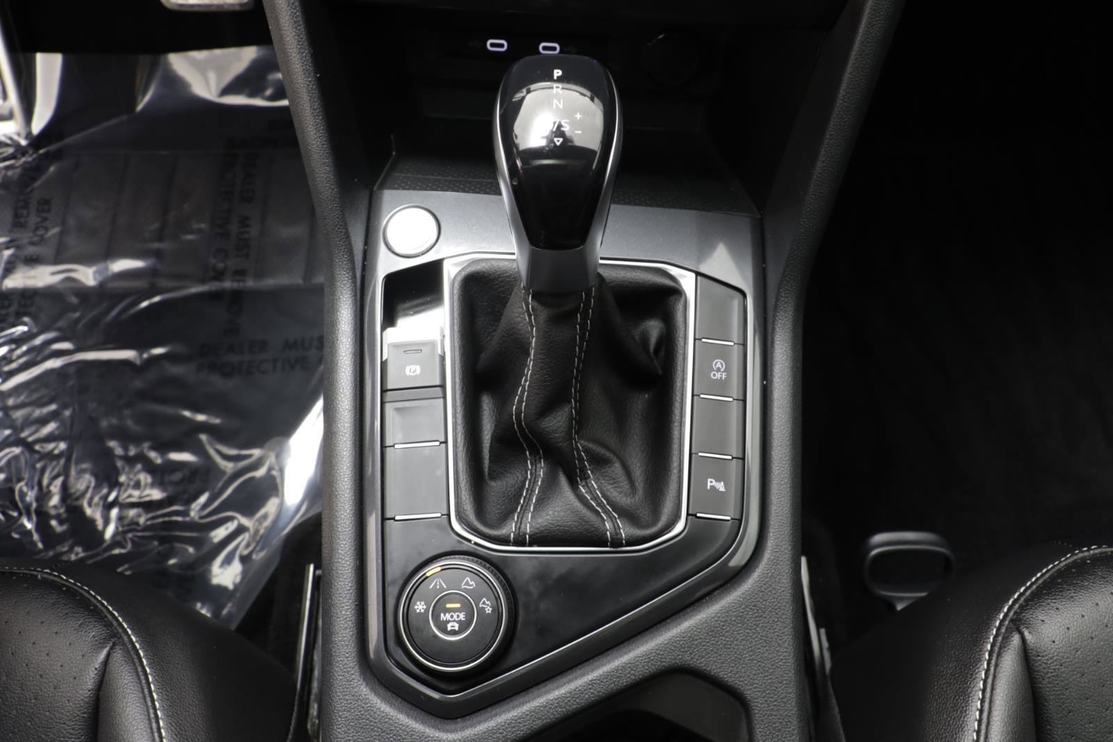 Used 2022 Volkswagen Tiguan SE R-Line image 12