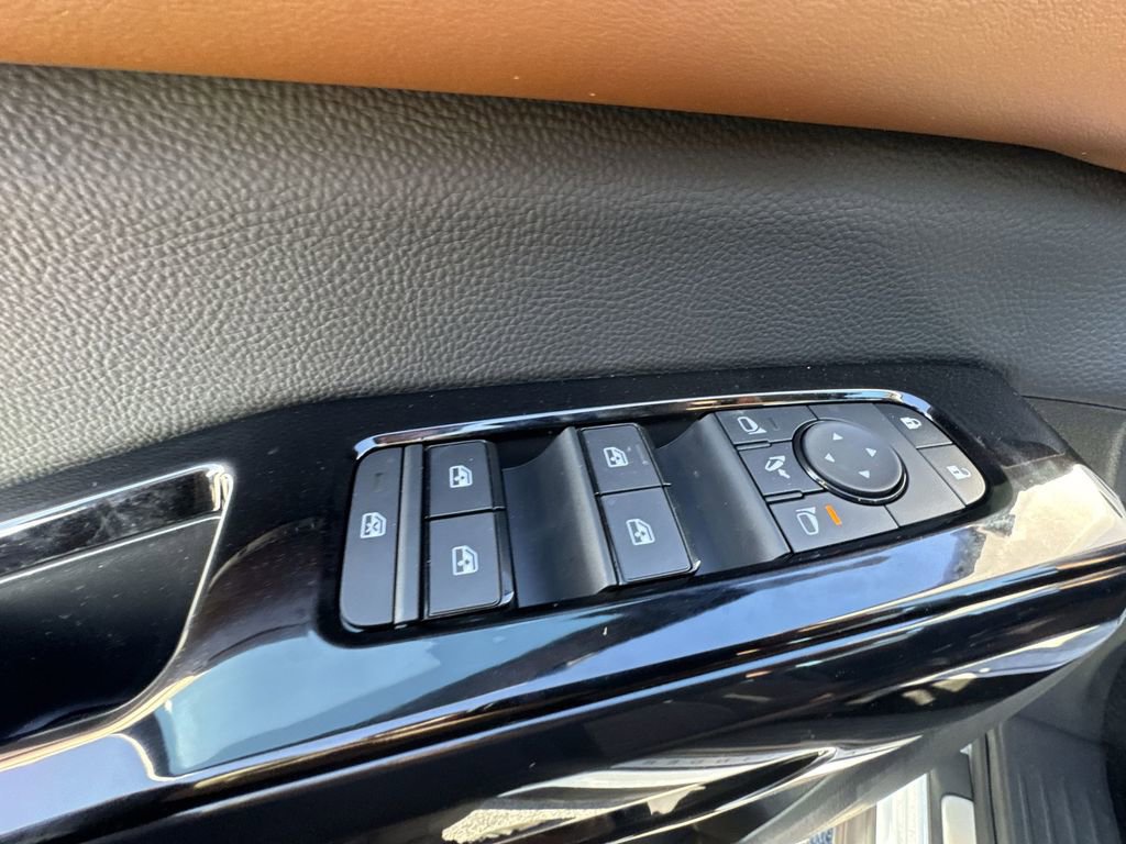 New 2026 Nissan Pathfinder Platinum image 13