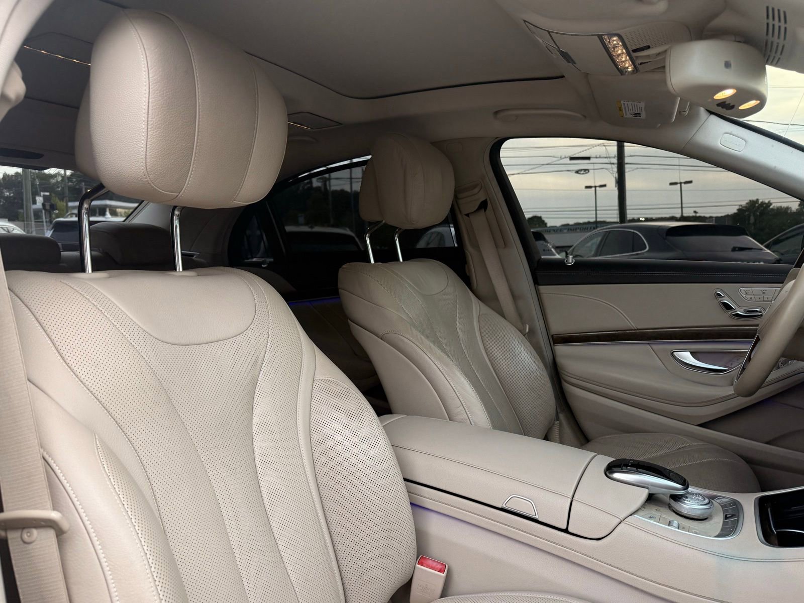 Used 2017 Mercedes-Benz S 550 Sedan image 32