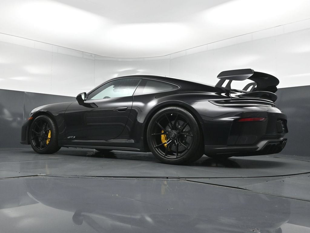 Certified 2026 Porsche 911 GT3 w/ Chrono Package RWD image 27