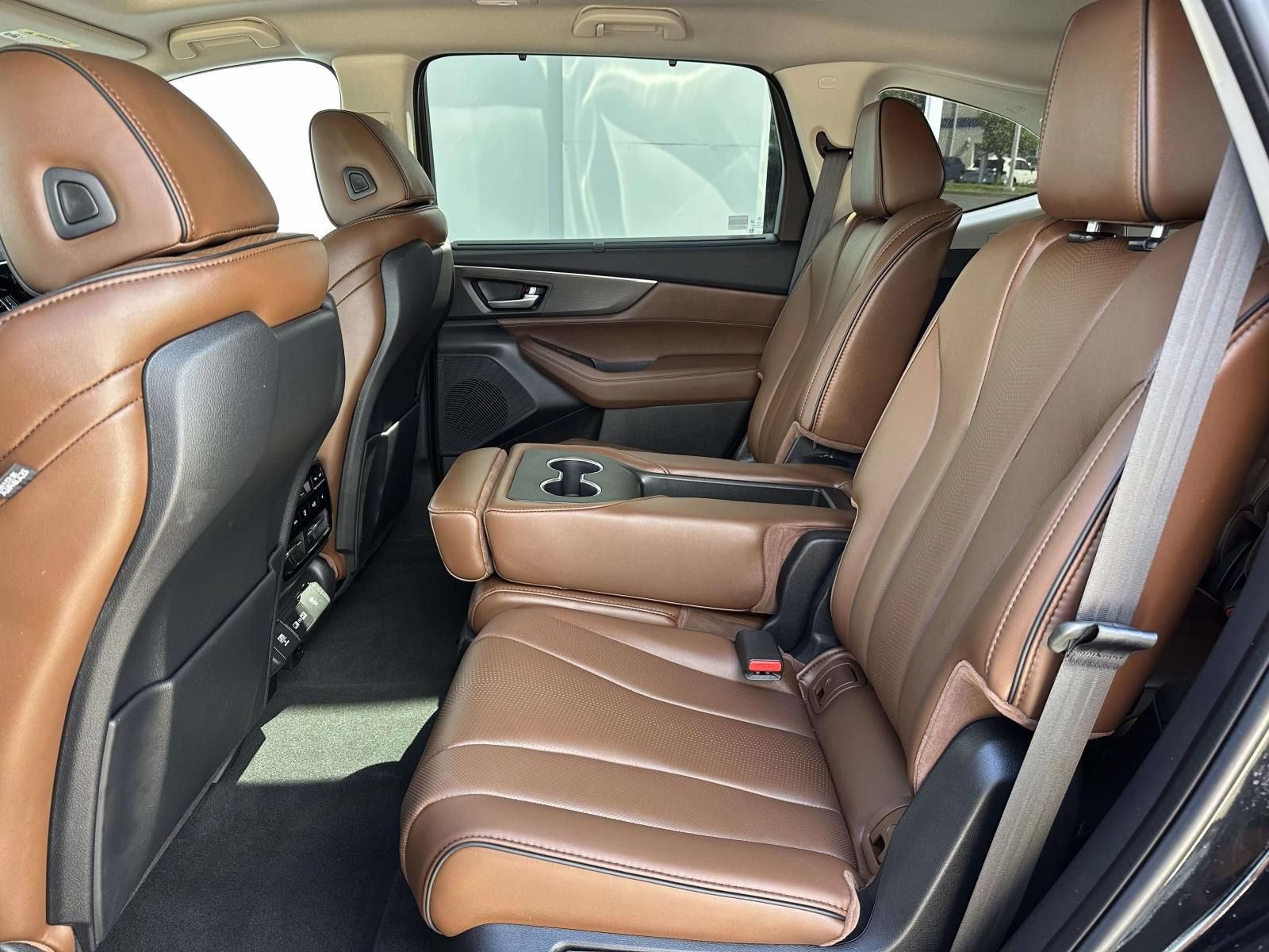 Certified 2024 Acura MDX SH-AWD w/ Advance Package image 14