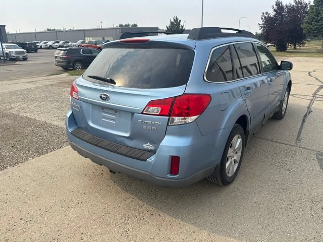 Used 2010 Subaru Outback 3.6R Premium AWD/4WD image 10
