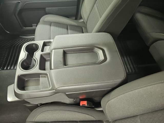 Used 2022 Chevrolet Silverado 1500 LT AWD/4WD image 3