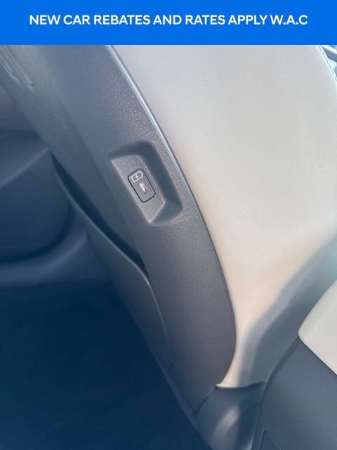Used 2026 Hyundai Santa Fe SEL FWD image 18