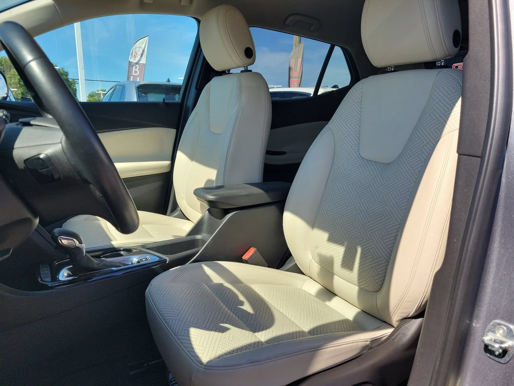 Used 2020 Buick Encore GX Essence FWD image 16