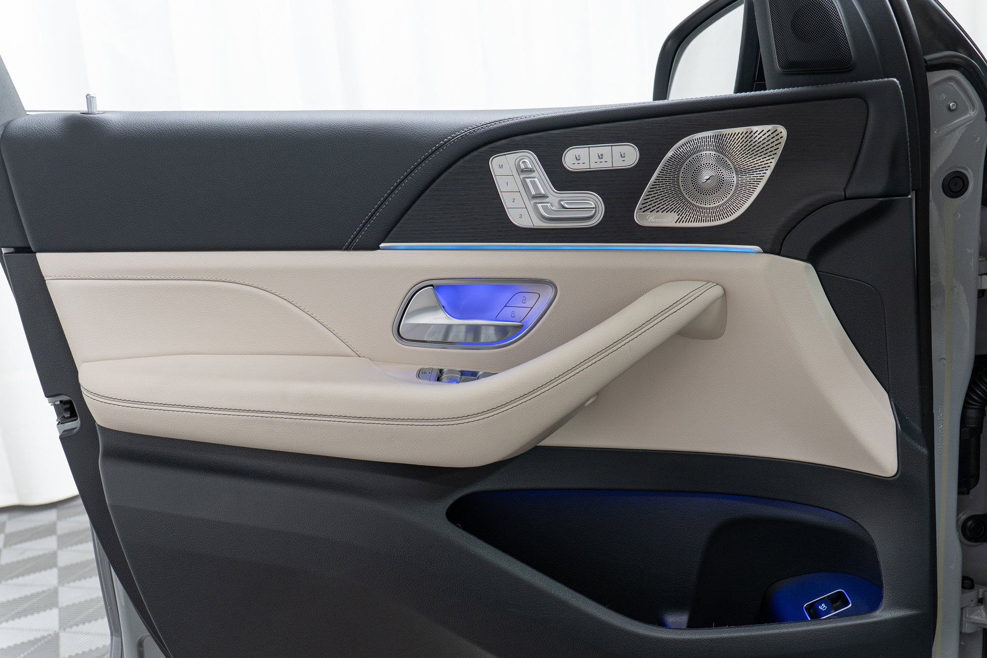 New 2026 Mercedes-Benz GLS 450 4MATIC image 11