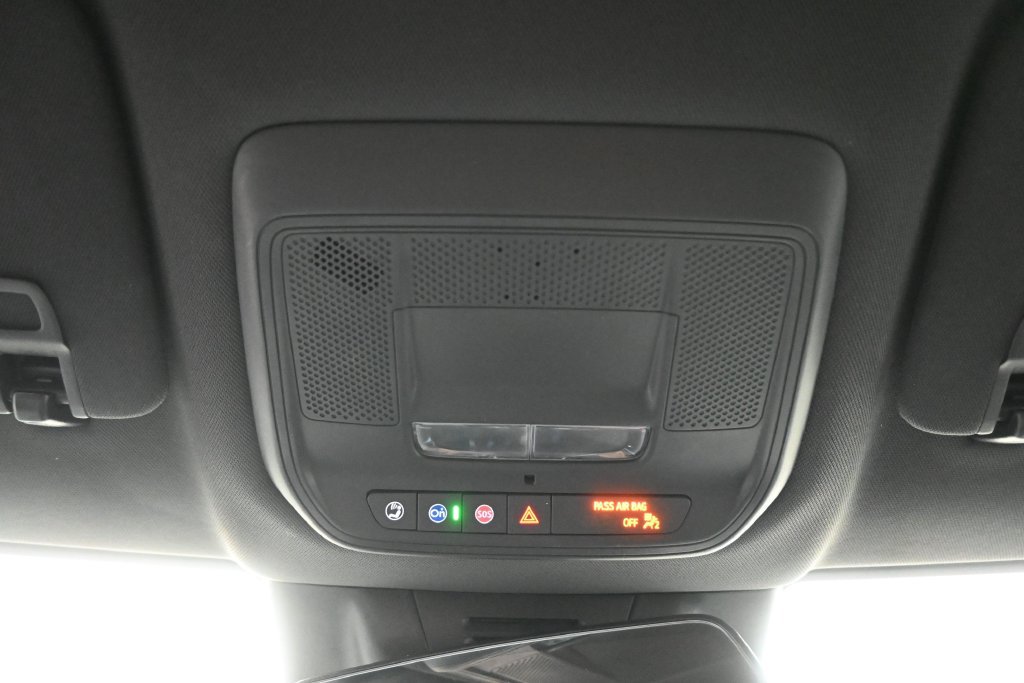 Used 2025 Chevrolet Equinox EV LT w/ Convenience Package FWD image 18