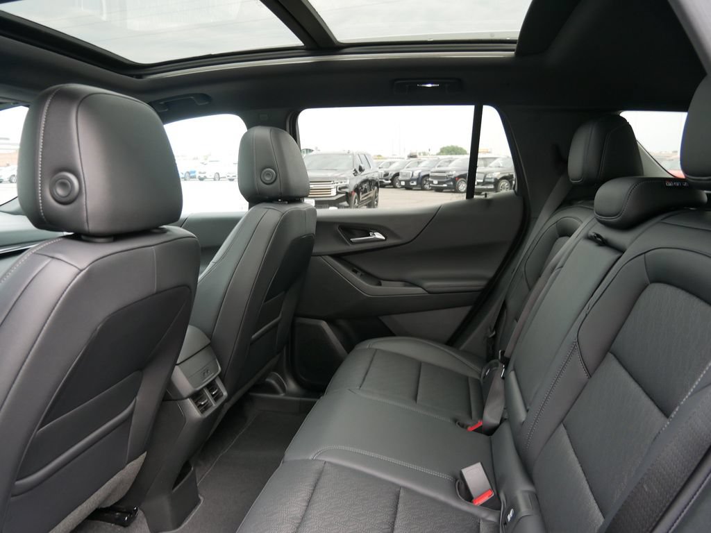New 2027 Chevrolet Equinox LT w/ Convenience Package II AWD/4WD image 17