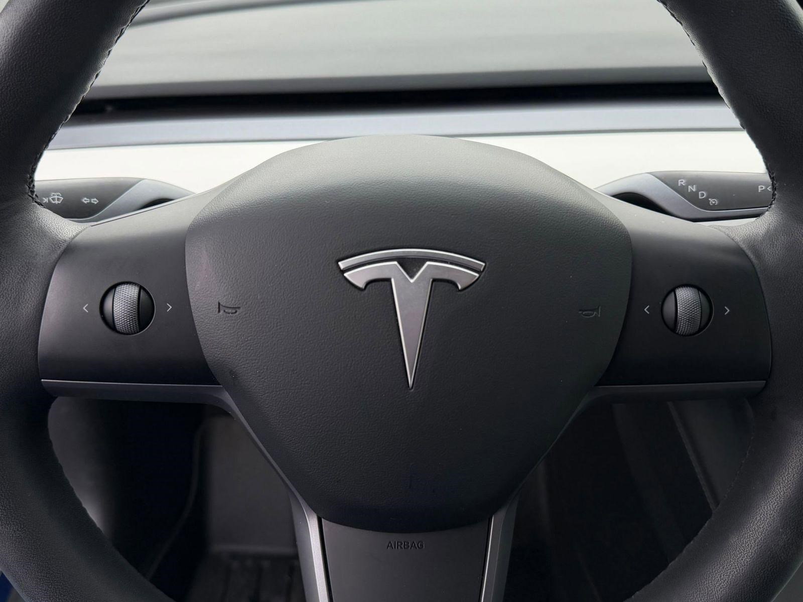 Used 2021 Tesla Model 3 Performance image 17