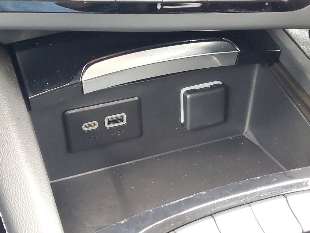 Used 2022 Buick Envision Preferred FWD image 27