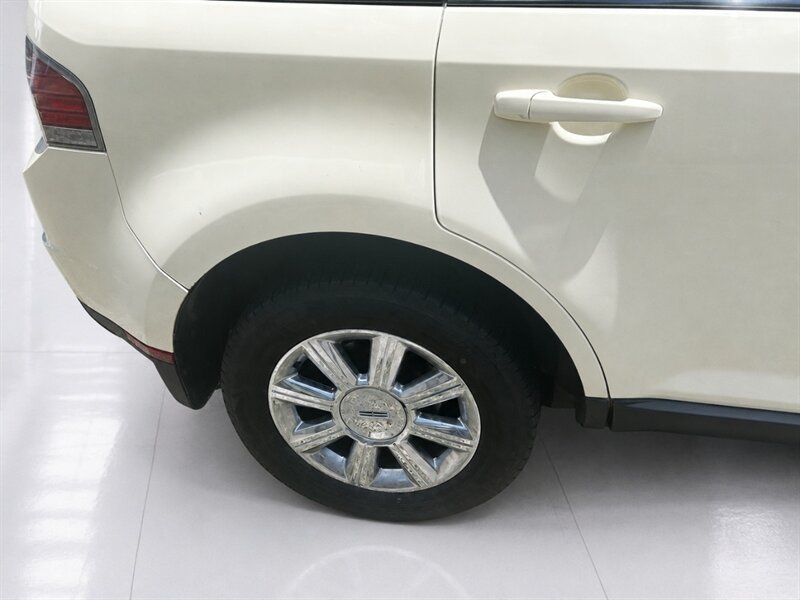 Used 2007 Lincoln MKX AWD image 21