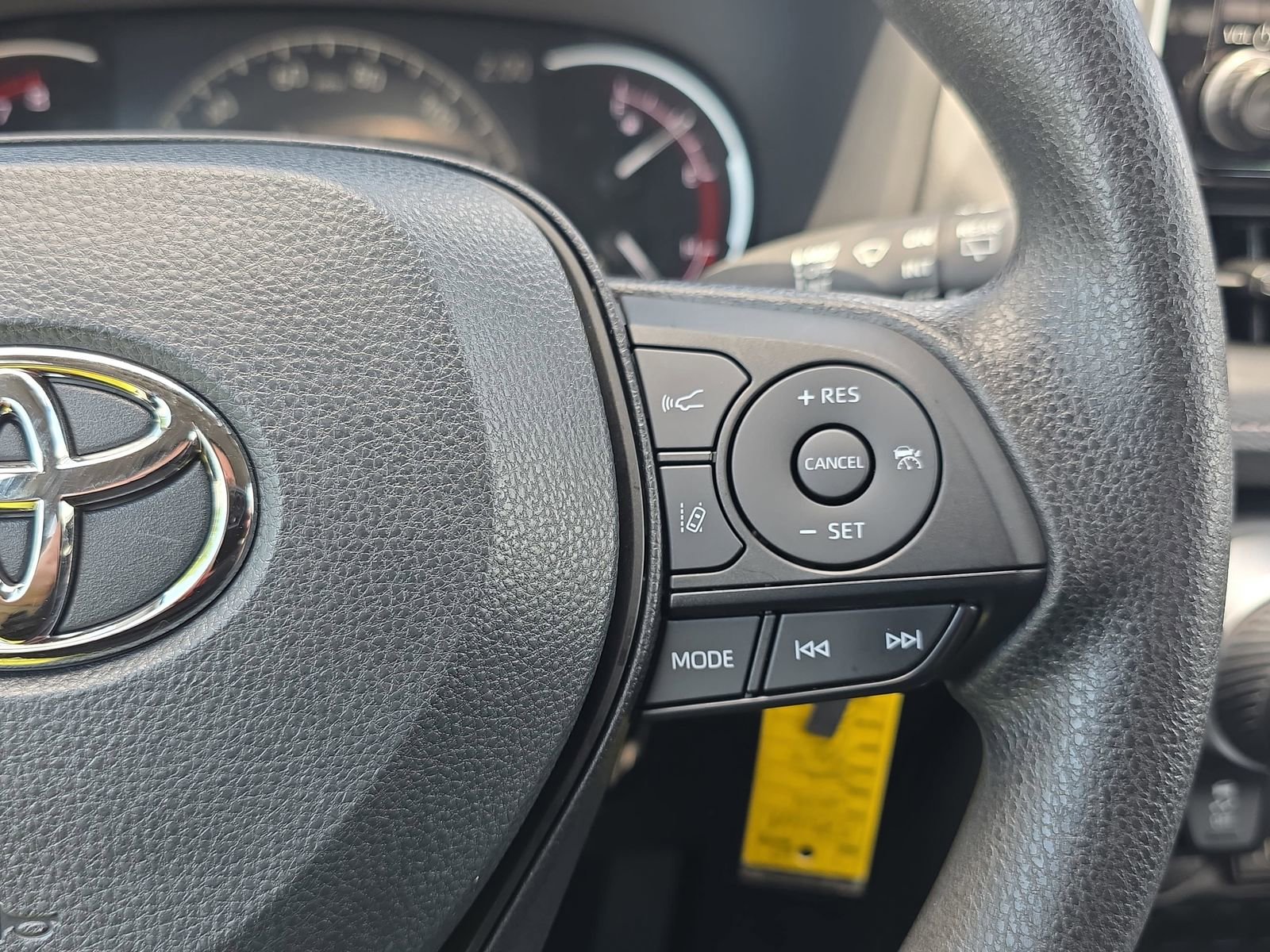 Used 2024 Toyota RAV4 LE FWD image 17