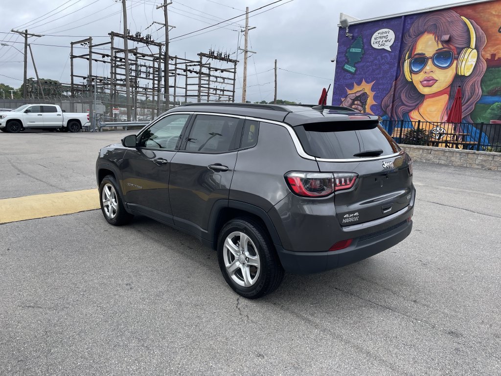 Certified 2024 Jeep Compass Latitude AWD/4WD image 3
