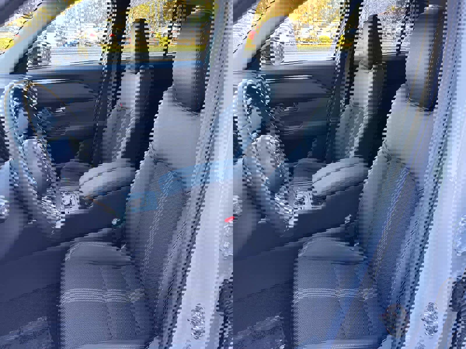 Certified 2025 MAZDA CX-50 2.5 Hybrid w/ Preferred Pkg image 21