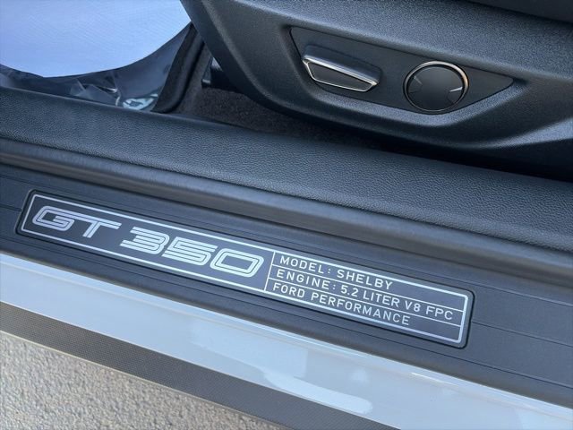 Used 2016 Ford Mustang Shelby GT350 w/ Technology Package RWD image 10