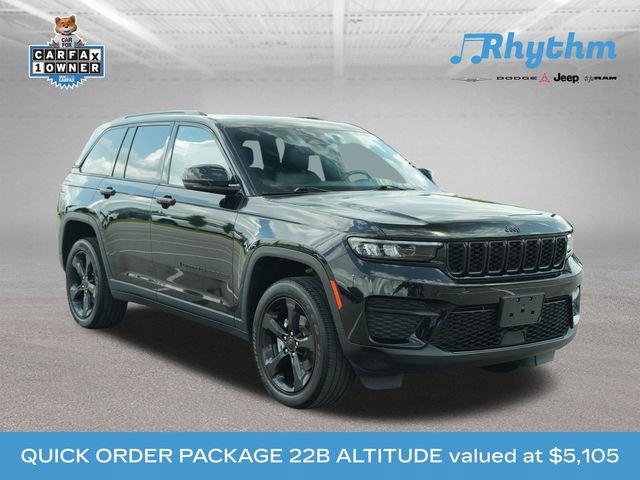 Used 2022 Jeep Grand Cherokee Altitude