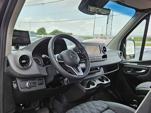 New 2024 Mercedes-Benz Sprinter 3500 image 16