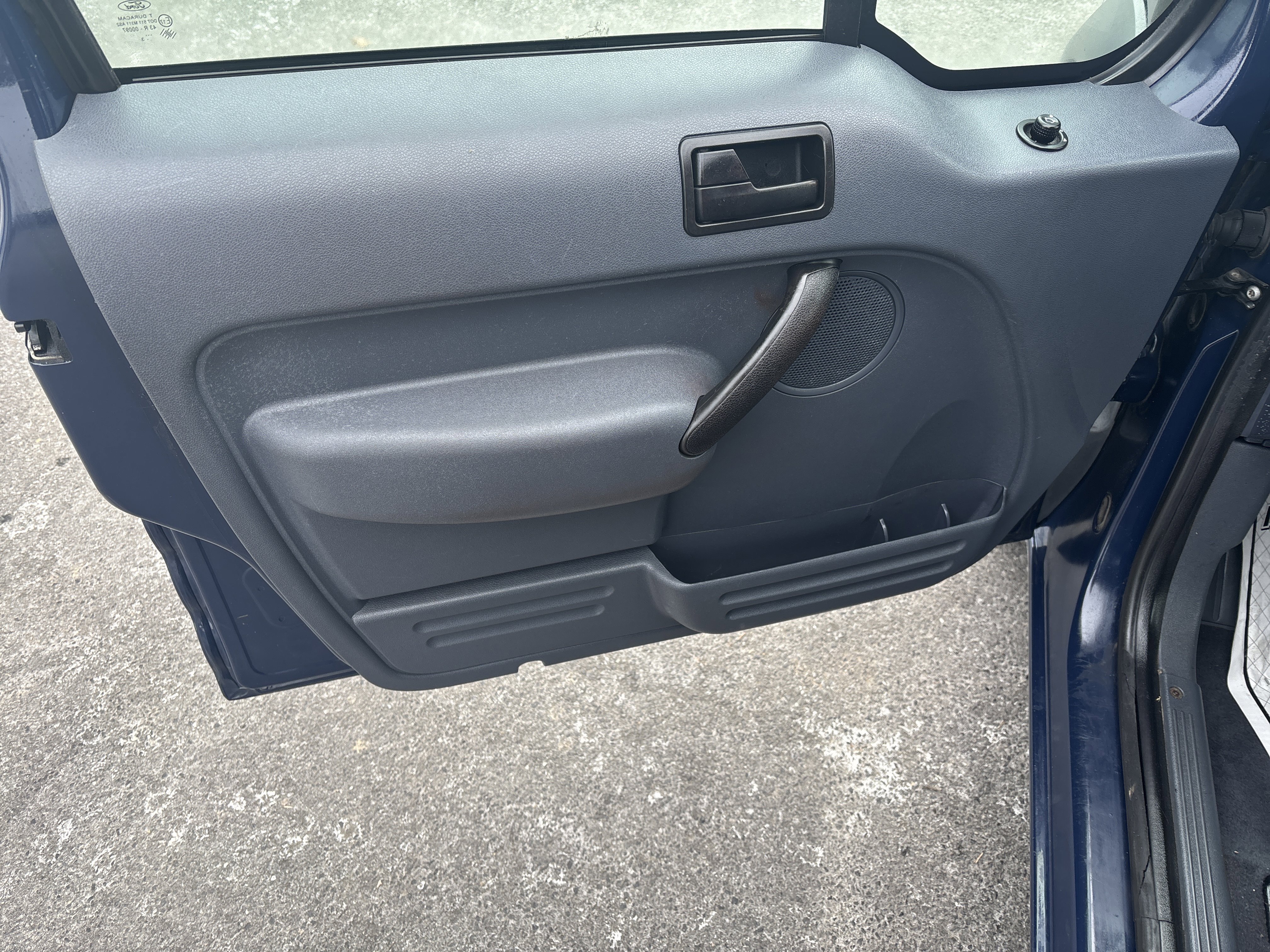 Used 2013 Ford Transit Connect XLT image 16