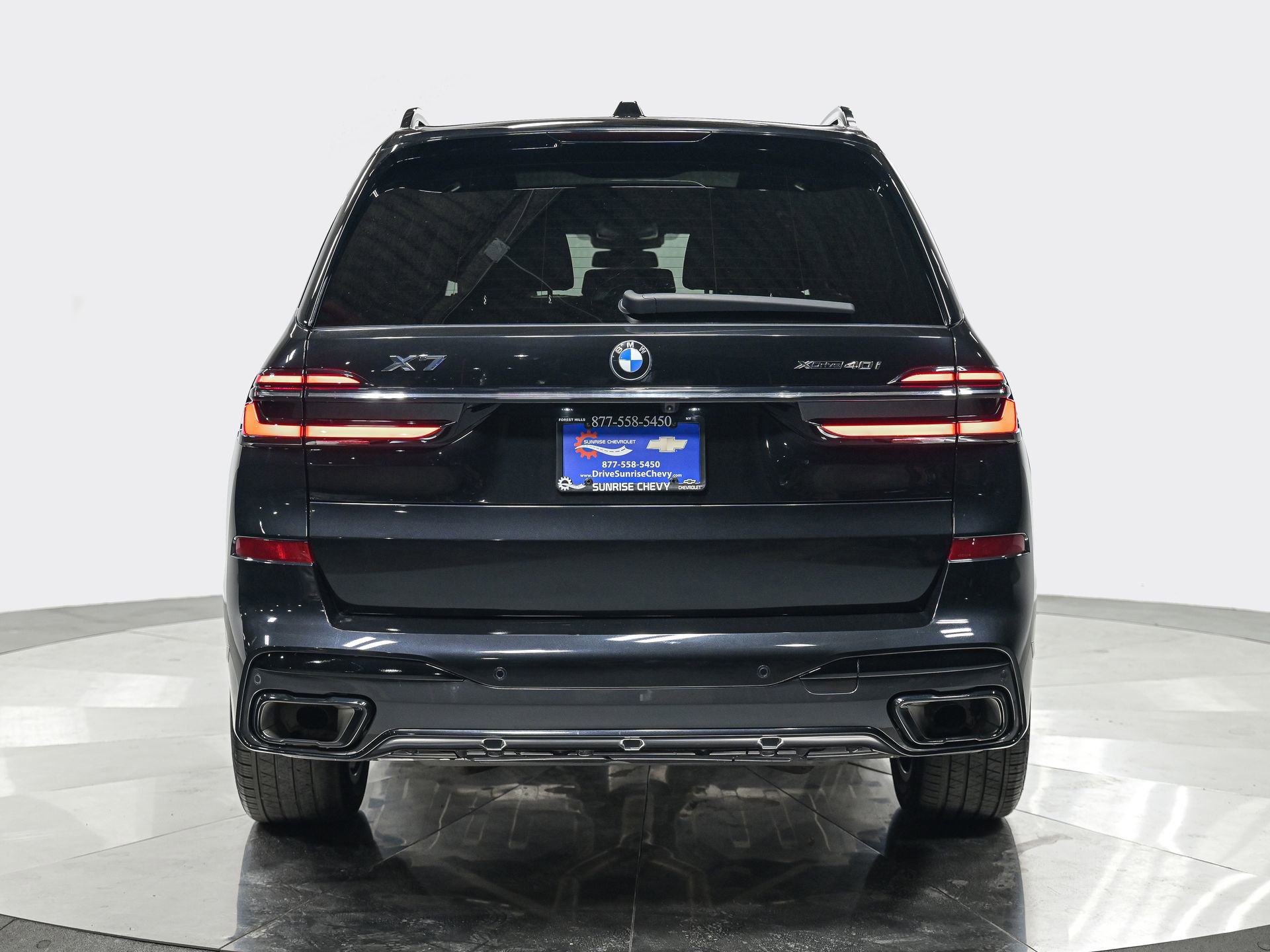 Used 2023 BMW X7 xDrive40i w/ Executive Package image 5