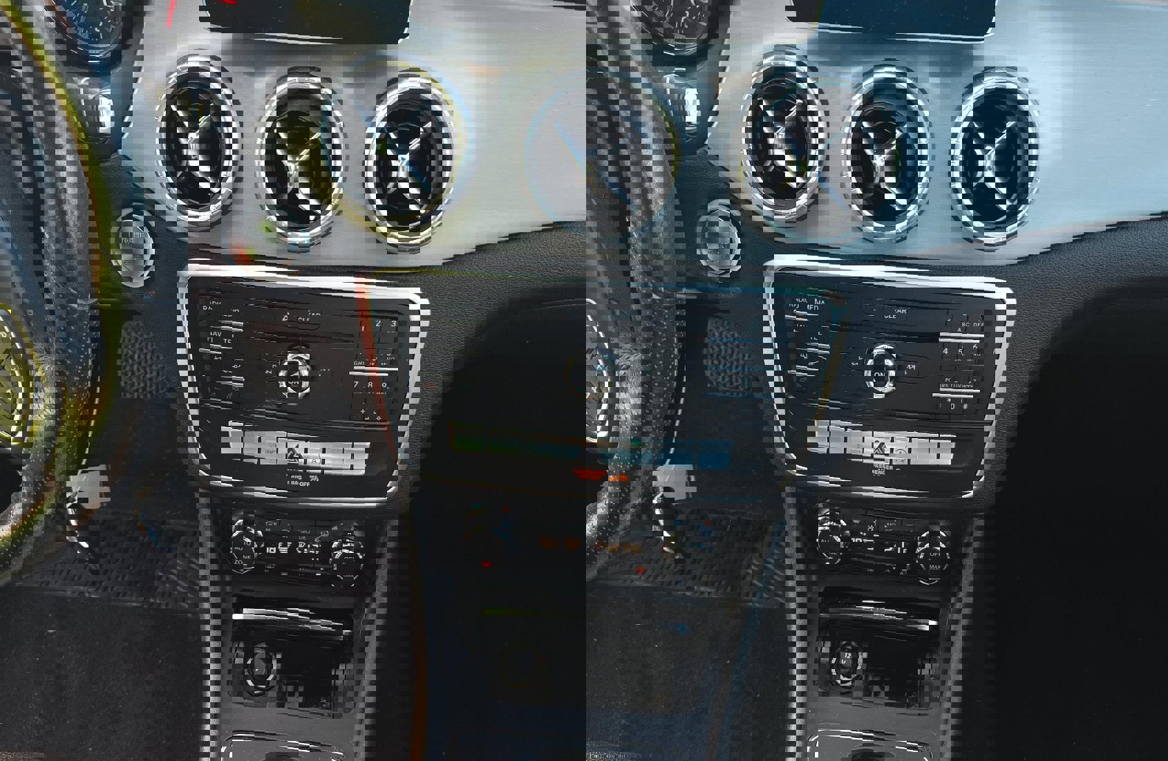 Used 2019 Mercedes-Benz CLA 250 image 11