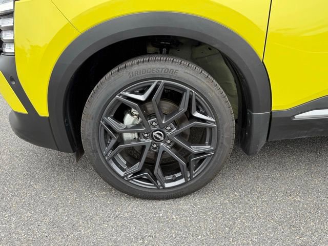 New 2025 Nissan Kicks SR image 10