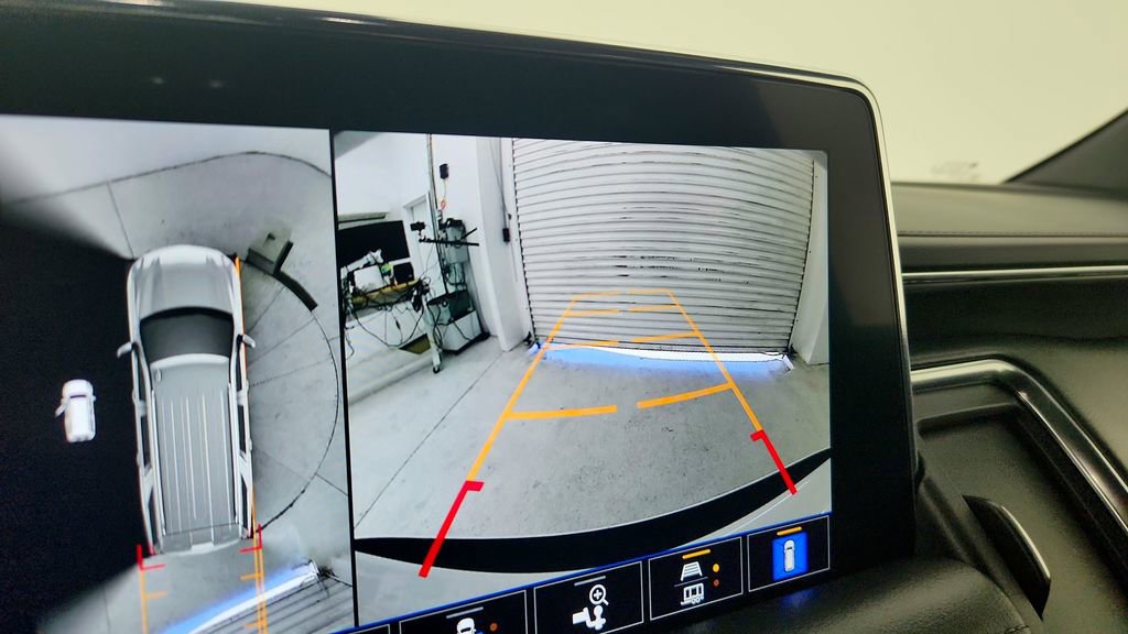 Used 2022 Chevrolet Tahoe LT w/ Luxury Package image 21