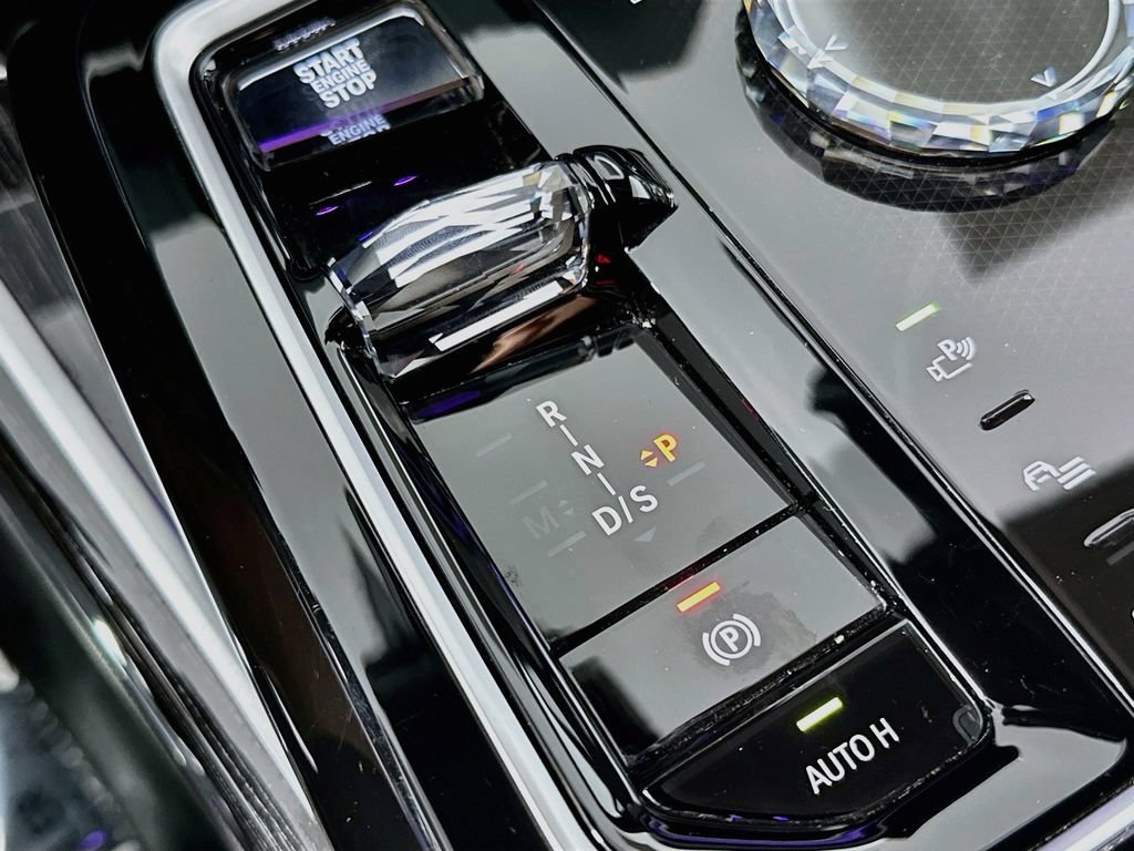 Used 2023 BMW 740i RWD image 18